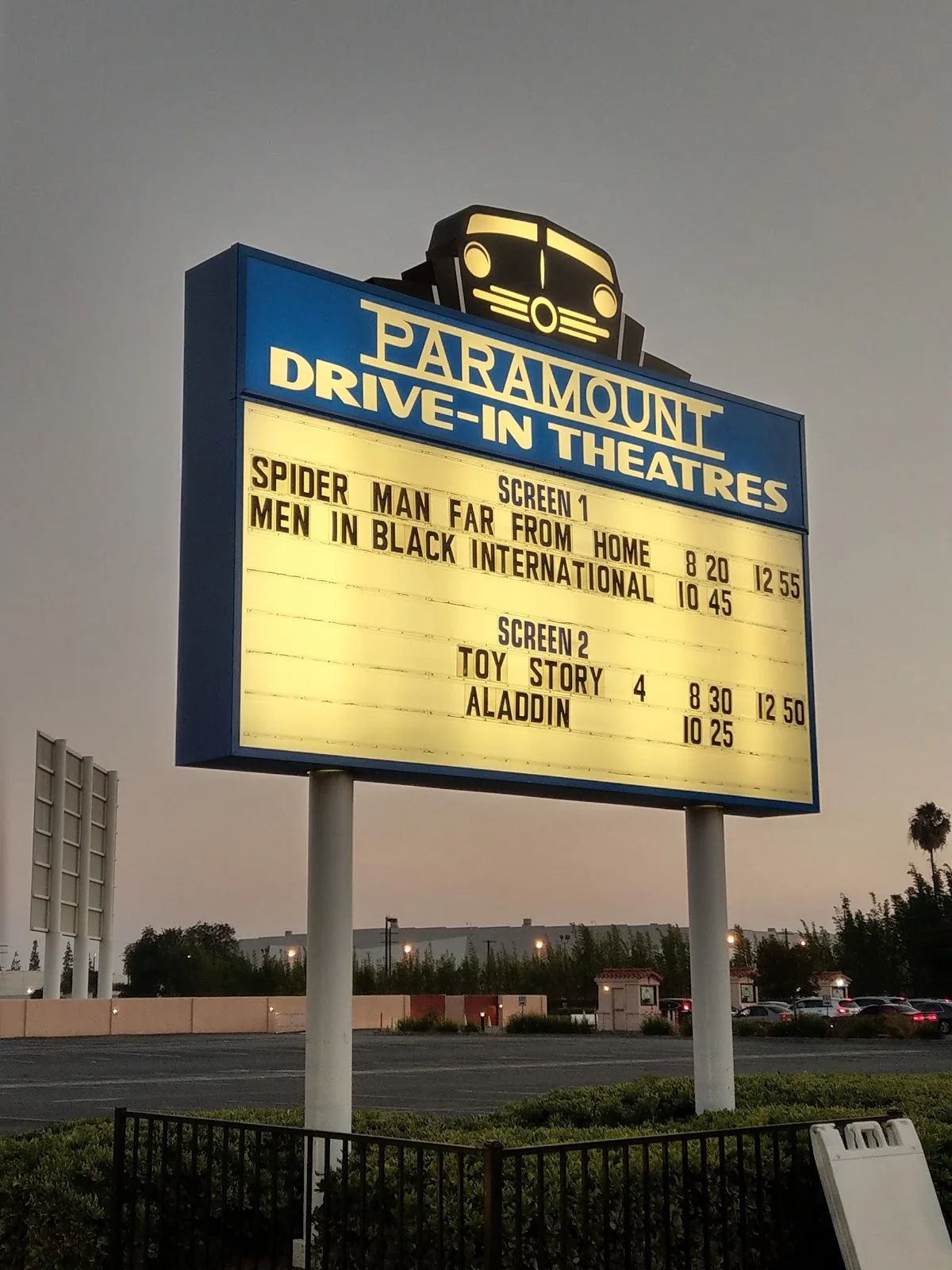 Paramount Drive-In Theatres in Paramount | Ask Anything