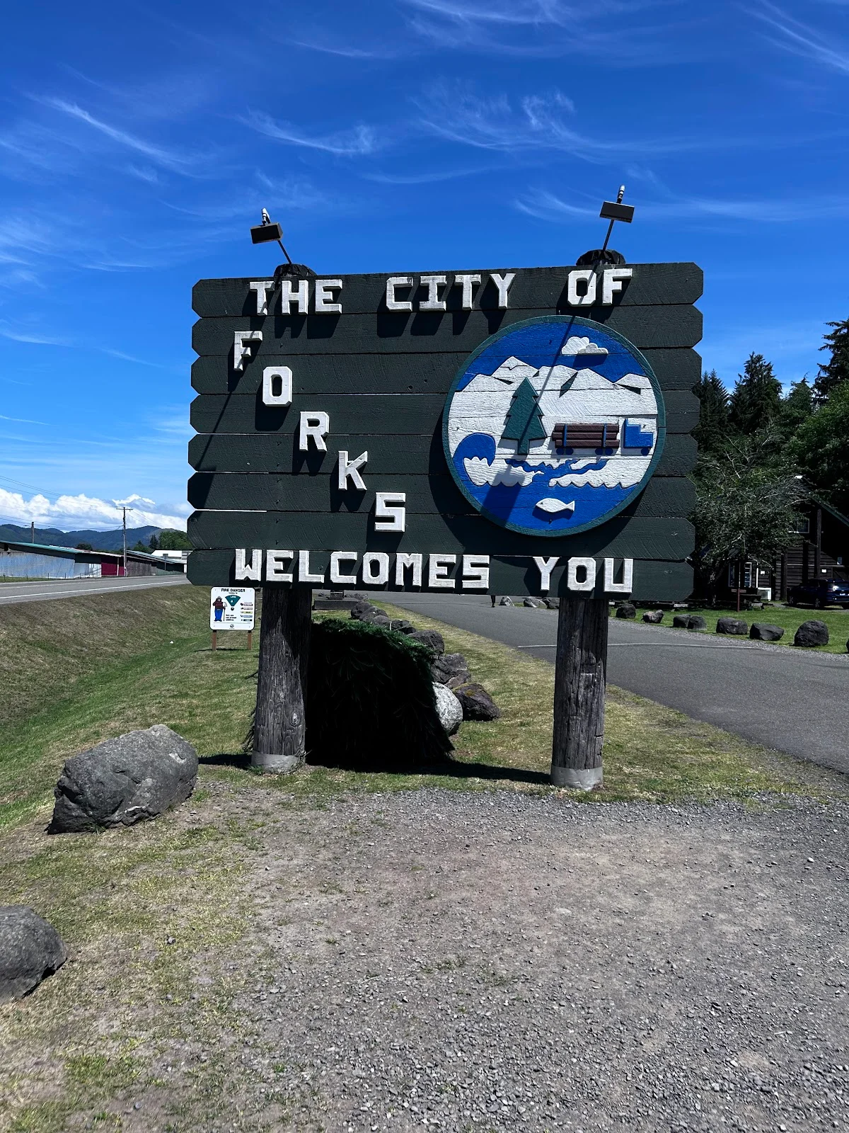 Forks Welcome Sign in Forks | What to Know Before You Go