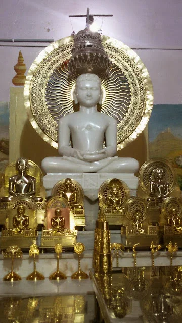 Digambar Jain Temple in Bhopal - Ask AI | mindtrip