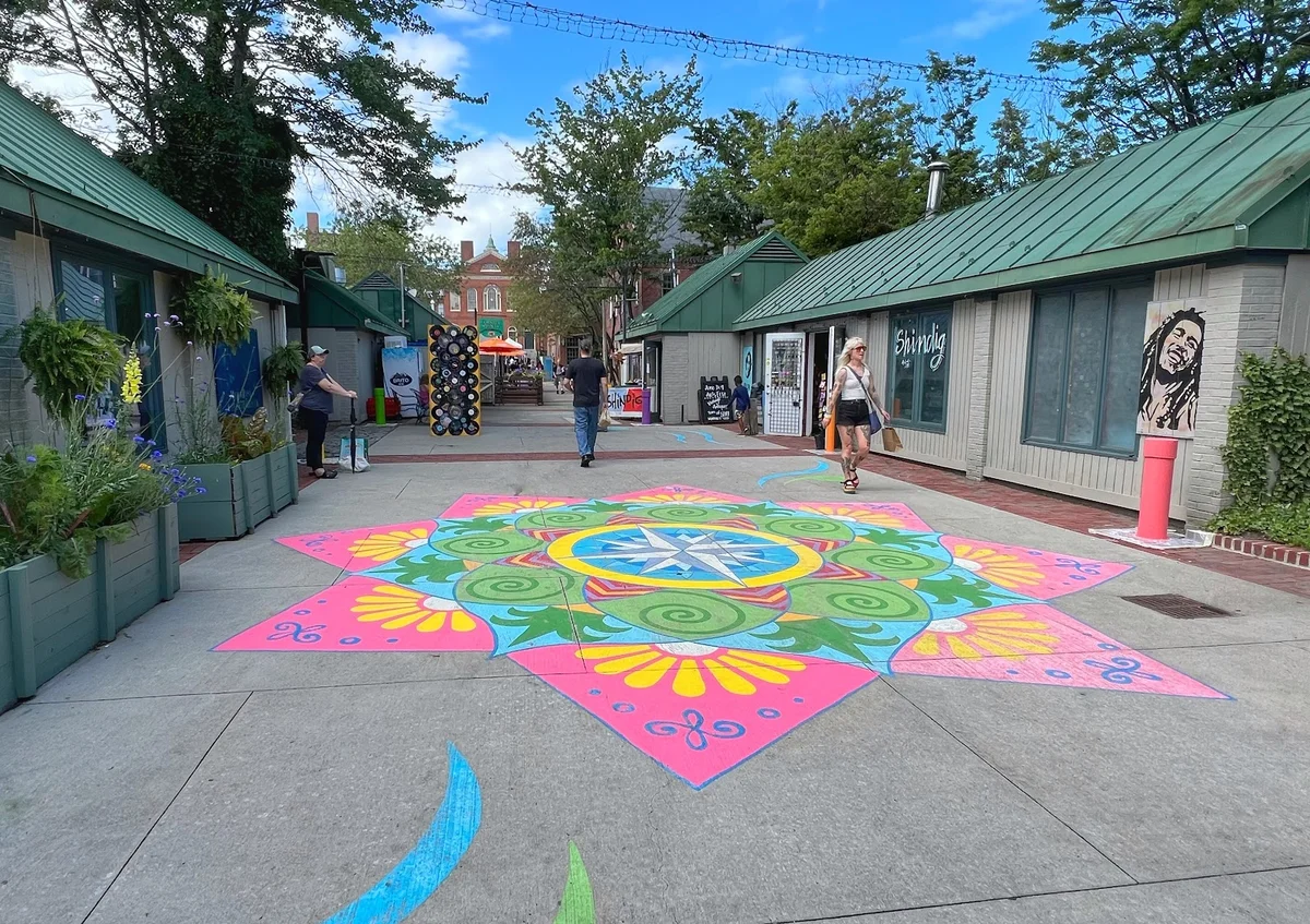Artists' Row in Salem, Massachusetts - Ask AI | mindtrip