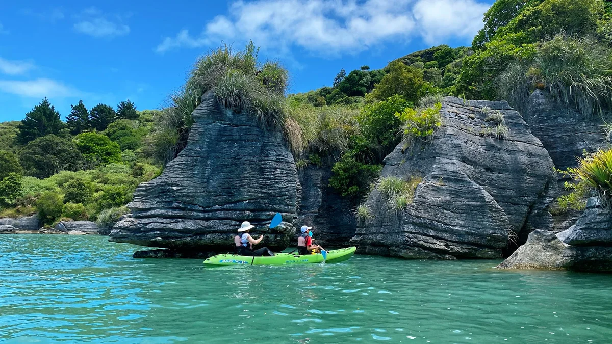 Raglan Kayak in Raglan, Waikato - Ask AI | mindtrip