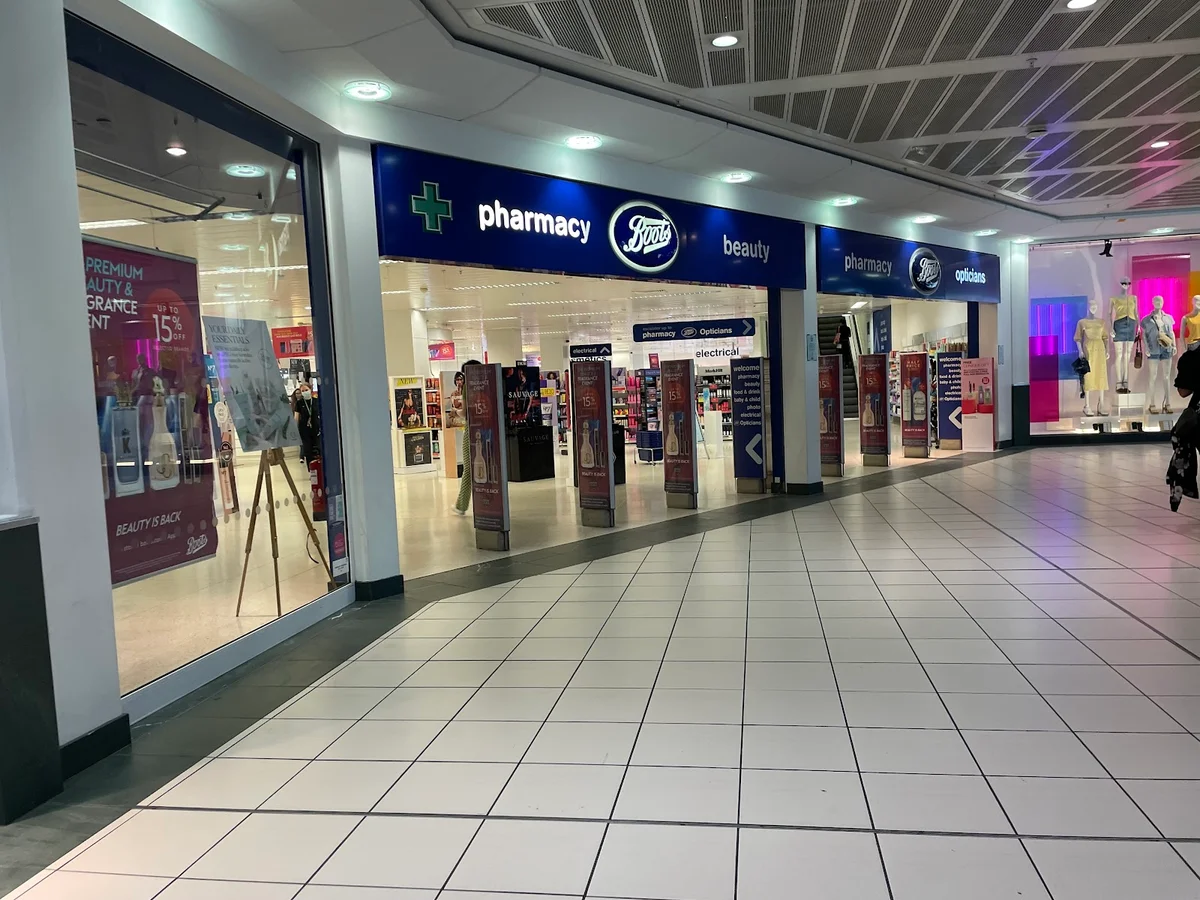 Boots in Glasgow, Scotland | What to Know Before You Go