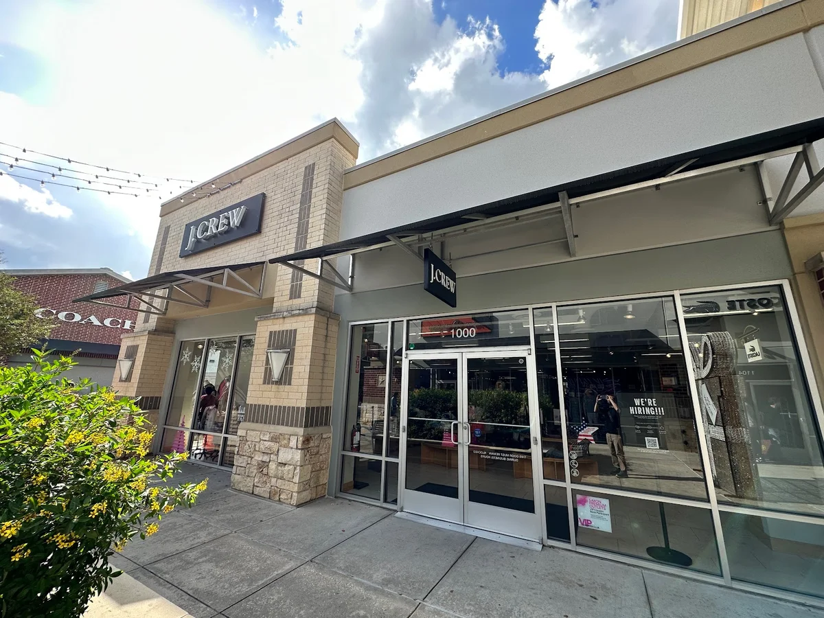 Houston Premium Outlets | What to Know Before You Go