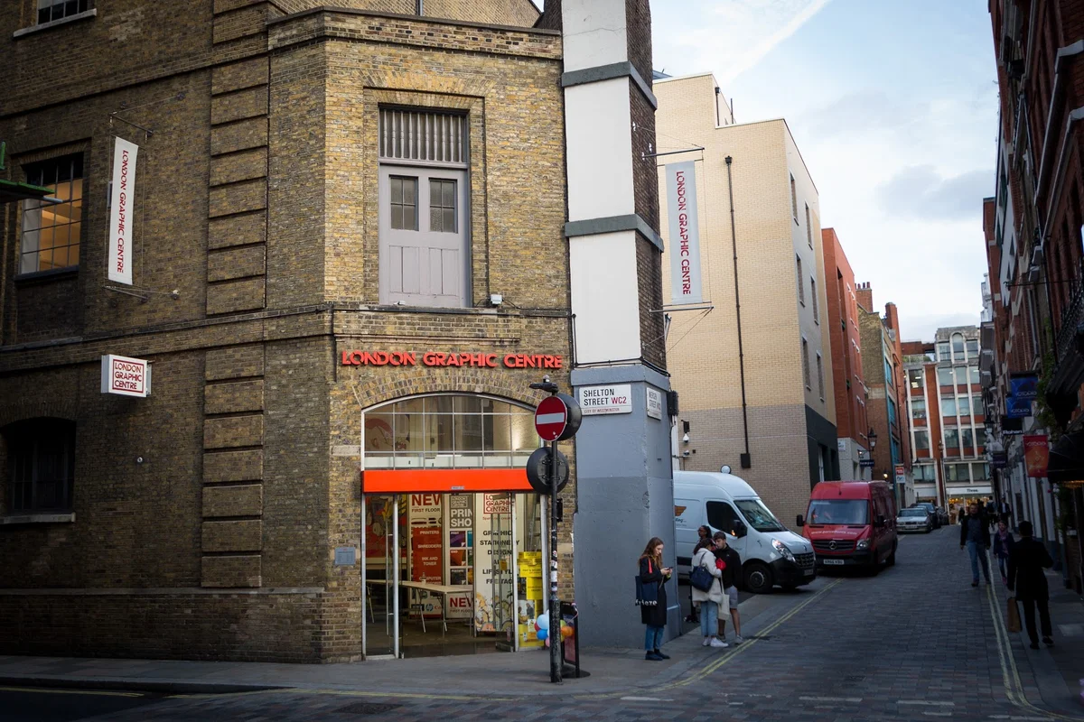 London Graphic Centre in London, England - Ask AI | mindtrip
