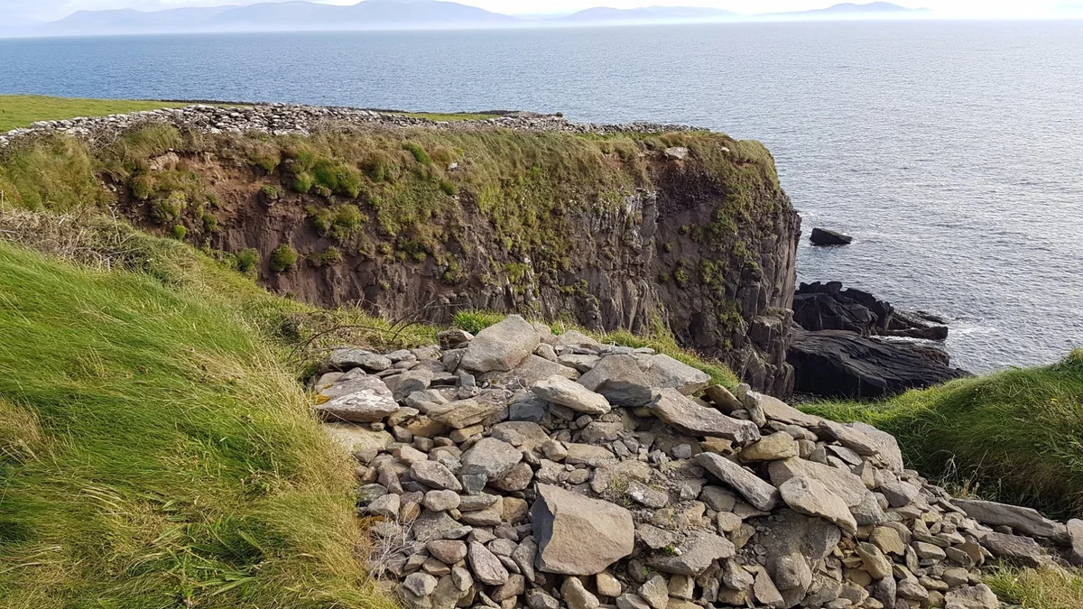 Dunbeg Fort in Wine Strand | What to Know Before You Go
