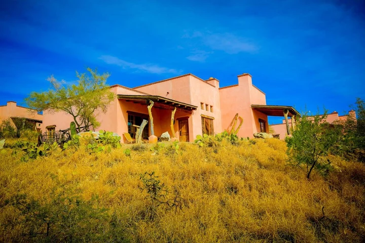 B & B Cactus Farm in Tucson, Arizona | Ask Anything