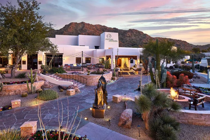 Le me in Phoenix, Arizona | Is it Good?