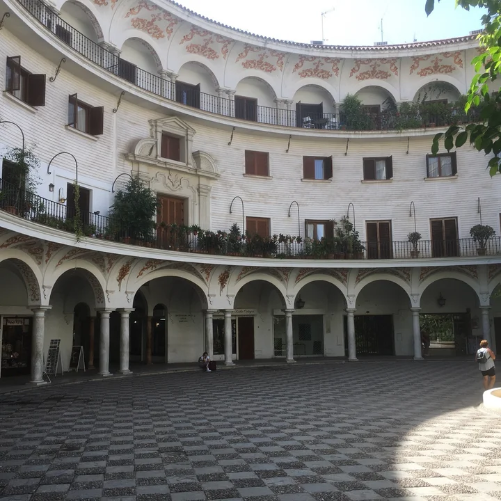 Figon Del Cabildo in Seville | What to Know Before You Go