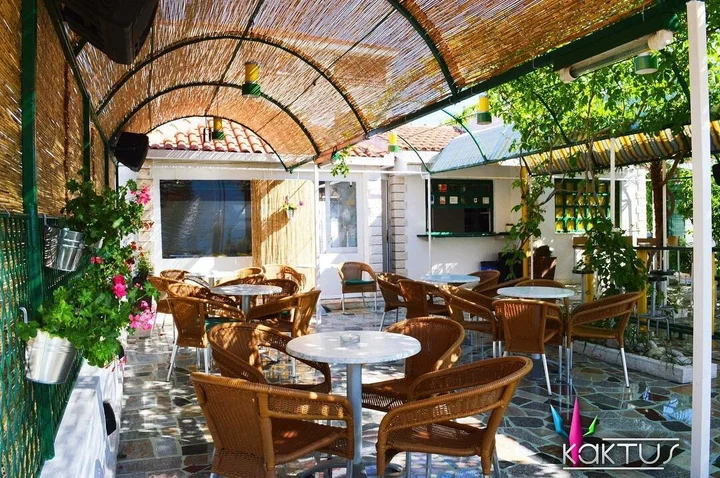 Caffe Bar - Pizzeria KAKTUS in Vinisce - Ask AI | mindtrip