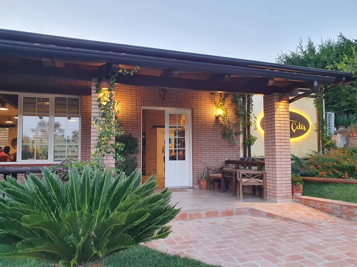 CAMPING, Plazhi i Bardhe in Karpen - Ask AI | mindtrip