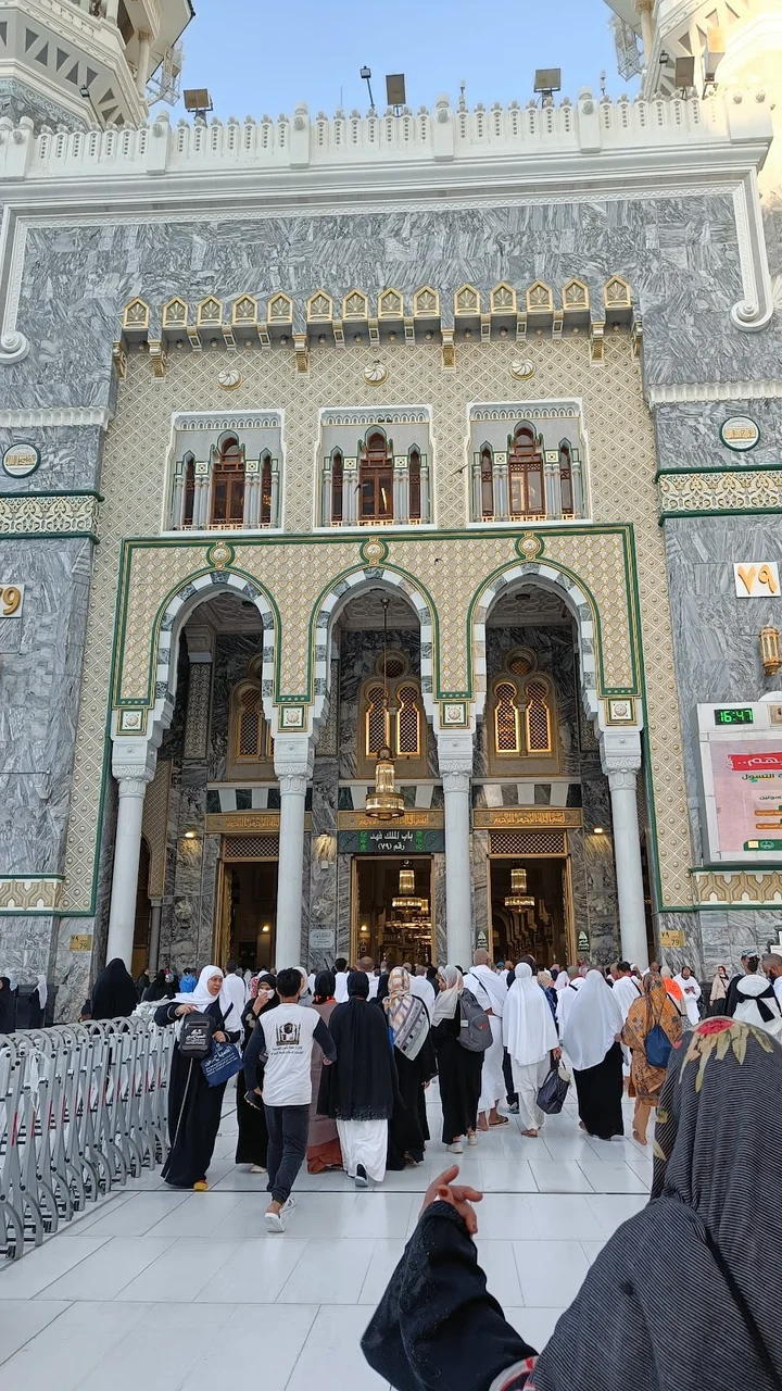 King Abdulaziz Gate in Mecca - Ask AI | mindtrip