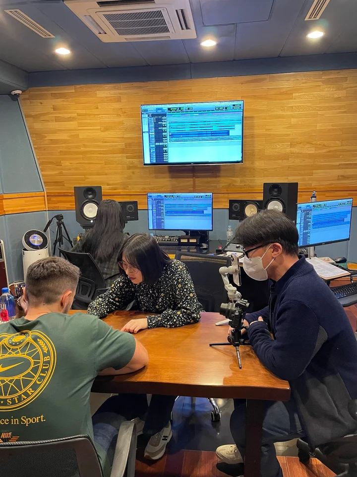 KING STUDIO in Seoul | Ask Anything