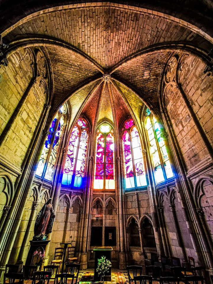 Nevers Cathedral in Nevers - Ask AI | mindtrip
