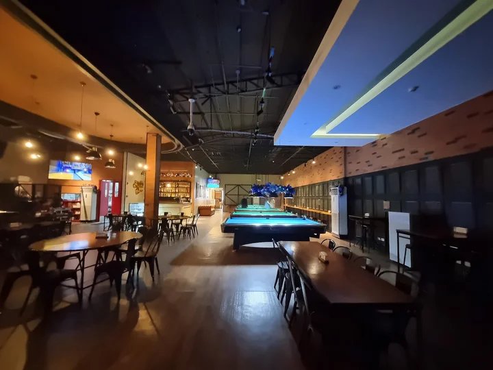 Studio 300 Pioneer in Pasig, Metro Manila | Ask Anything