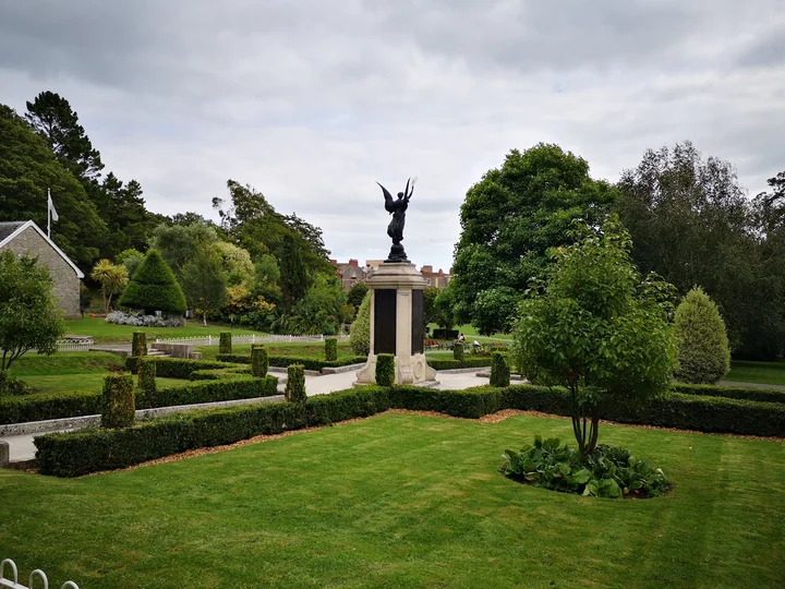 Grove Park in Weston super Mare, England - Ask AI | mindtrip