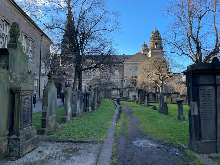 Cemetery in Edinburgh, Scotland - Ask AI | mindtrip