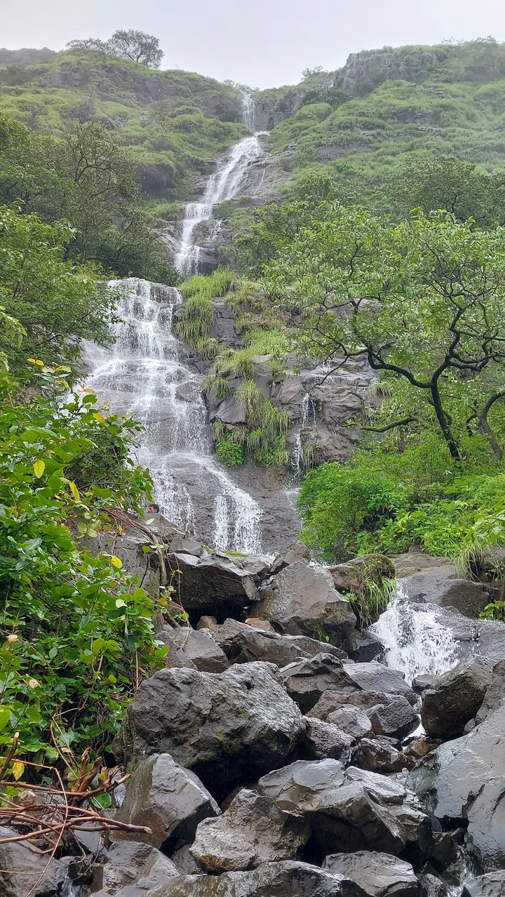 Tamhini Ghat Waterfall in Va…