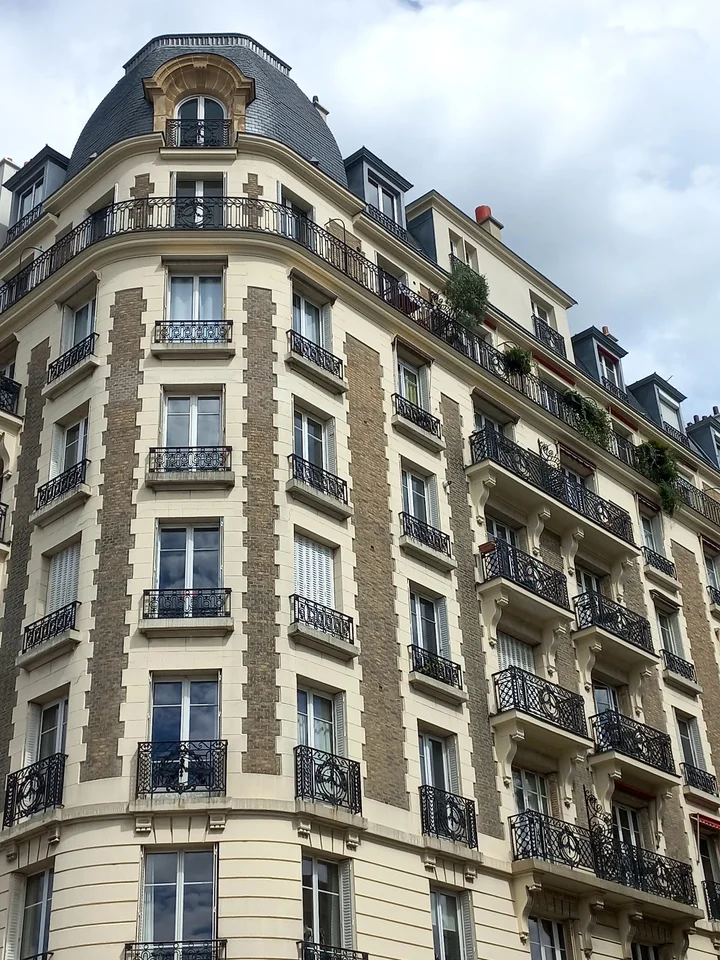 Avenue Junot in Paris, Île-de-France - Ask AI | mindtrip