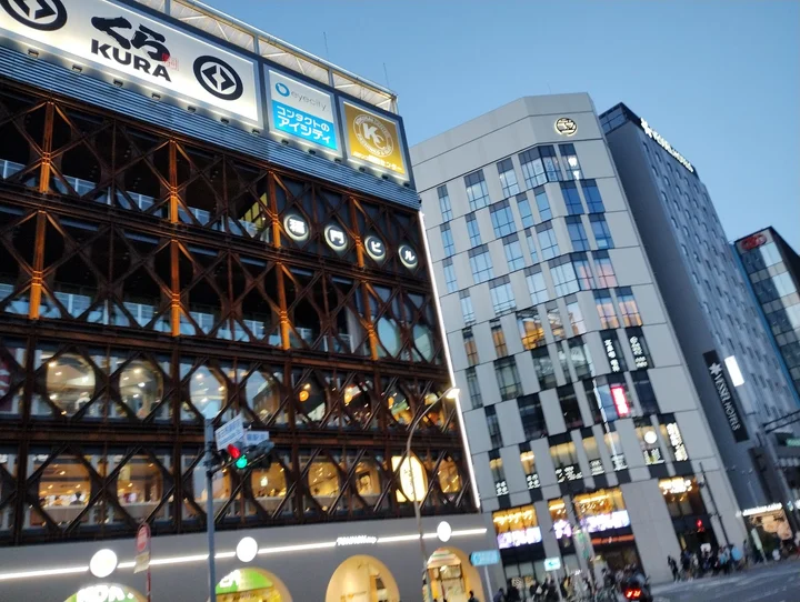 Toumon Building in Tokyo | What to Know Before You Go