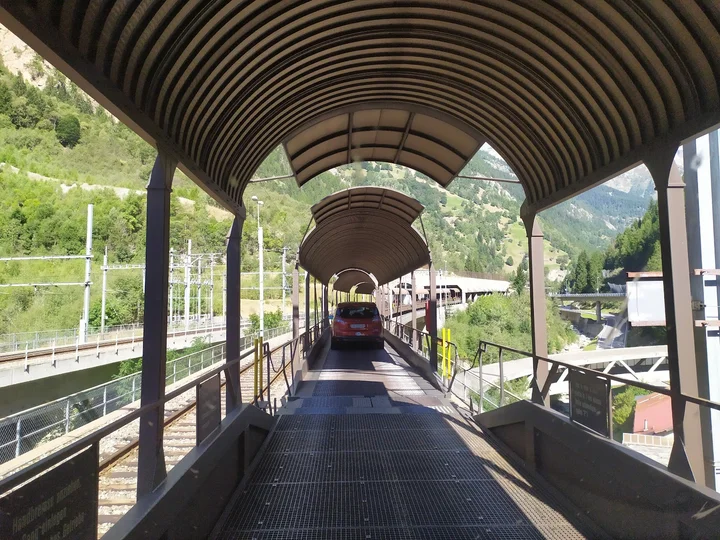 Bahnhof Goppenstein in Ferden, Valais - Ask AI | mindtrip