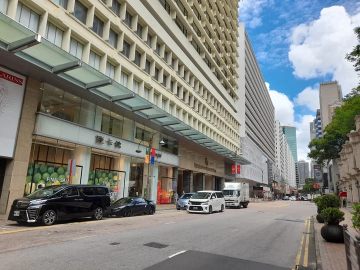 Canton Road in Hong Kong, Kowloon - Ask AI | mindtrip