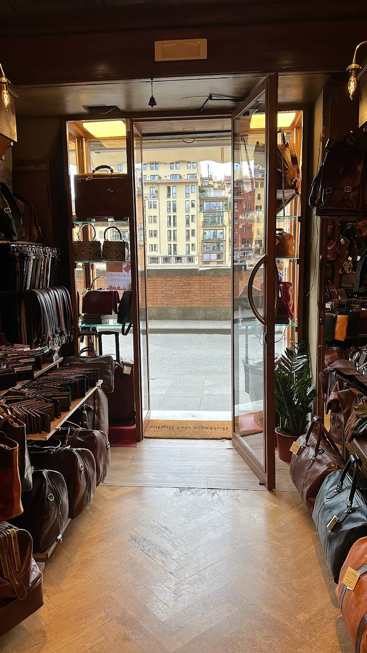 bottega-del-giglio-in-florence-what-to-know-before-you-go