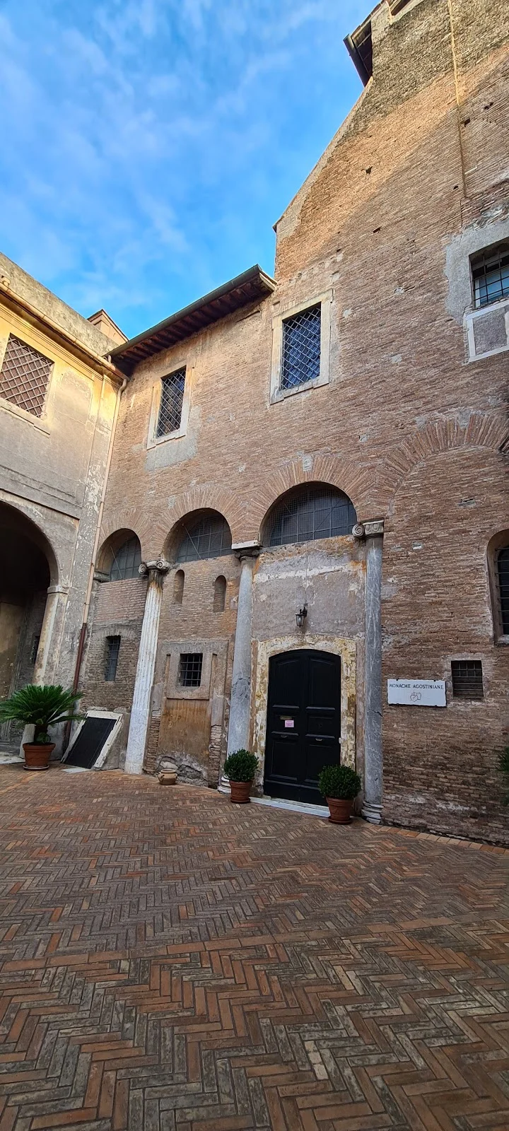 Gothic Hall in Rome, Lazio | What to Know Before You Go
