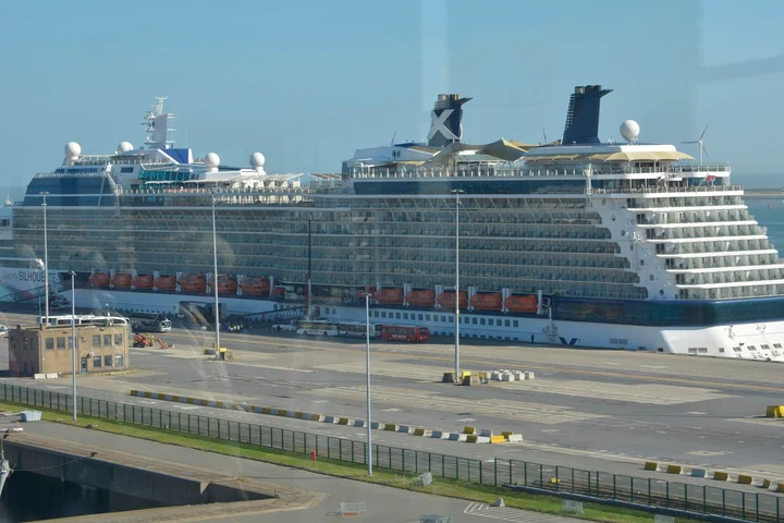 ABC Tower (Artes Brugge Cruises) / cruiseterminal