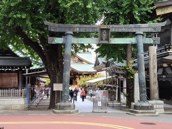 Yushima Tenjin Shrine in Tokyo | What to Know Before You Go