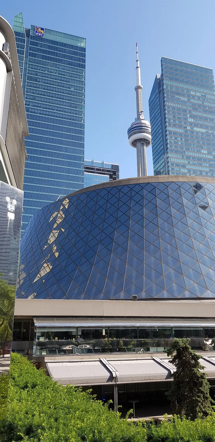 Simcoe St in Toronto, Ontario | What to Know Before You Go