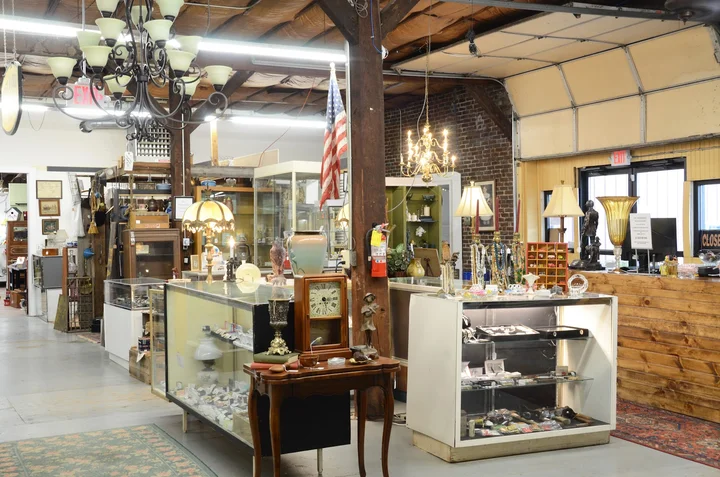 Springfield Antique Barn in Springfield | Ask Anything