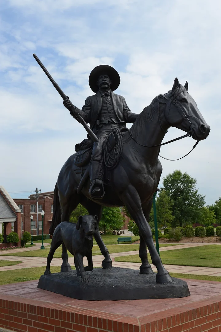 Bass Reeves Monument in Fort Smith - Ask AI | mindtrip