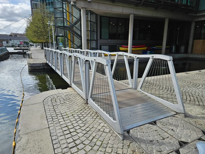 The Rolling Bridge in London, England - Ask AI | mindtrip