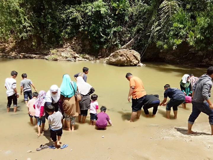 Sg. Moroli Fish Spa in Ranau, Sabah - Ask AI | mindtrip