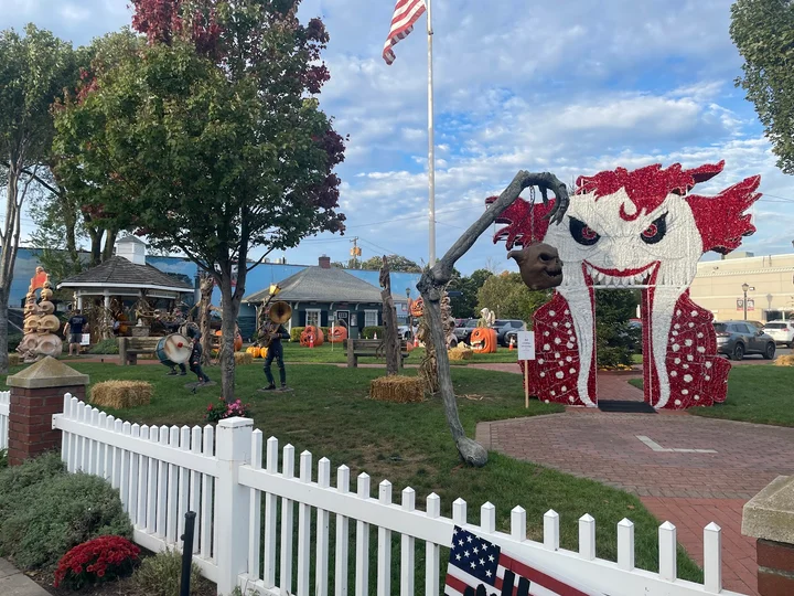 Lindenhurst Village Square Park and Gazebo