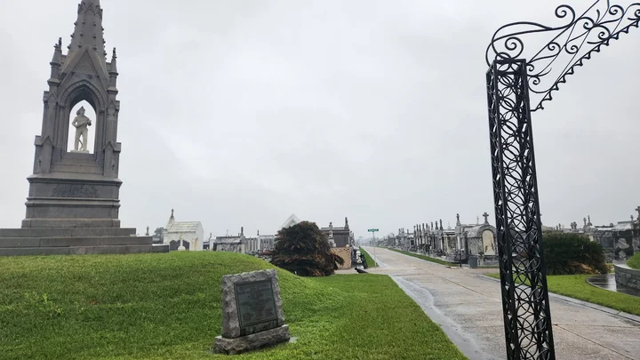 Cemeteries Transit Center in New Orleans - Ask AI | mindtrip