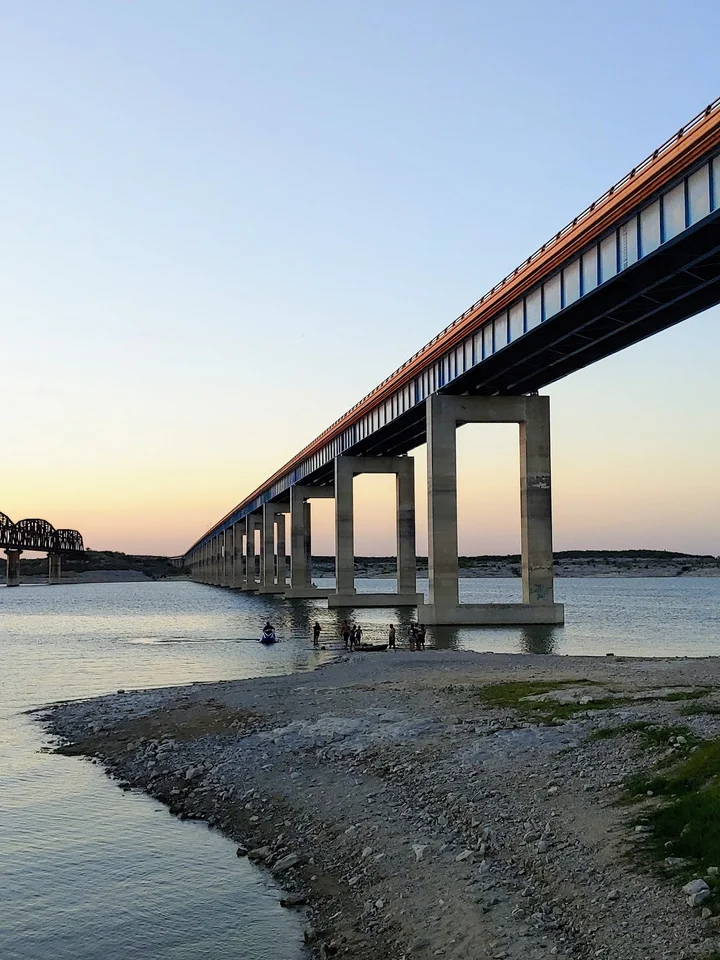 Governor's Landing Bridge in Del Rio - Ask AI | mindtrip