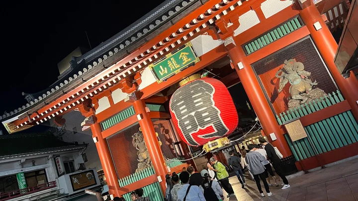 Kaminarimon Gate in Tokyo | What to Know Before You Go