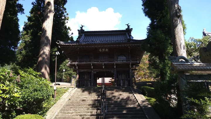Meitoku-ji Temple in Nagano - Ask AI | mindtrip