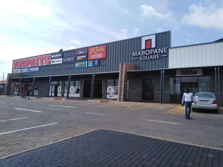 Mabopane Square in Mabopane, Gauteng - Ask AI | mindtrip