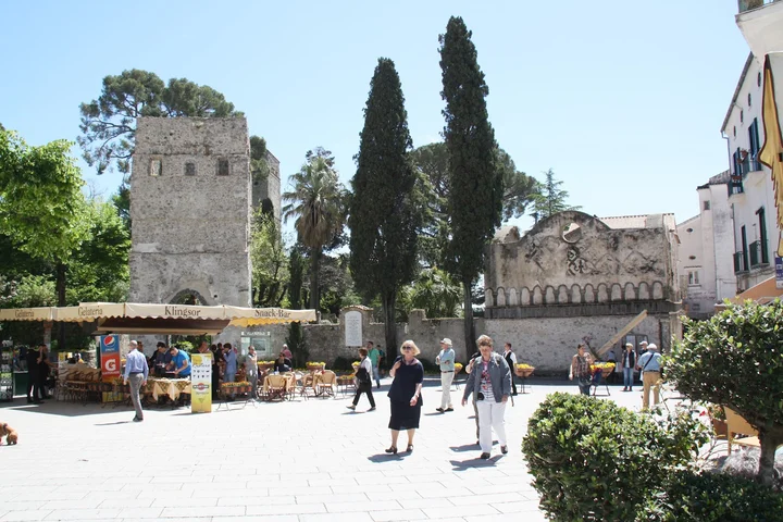 Piazza Centrale in Ravello, Campania - Ask AI | mindtrip