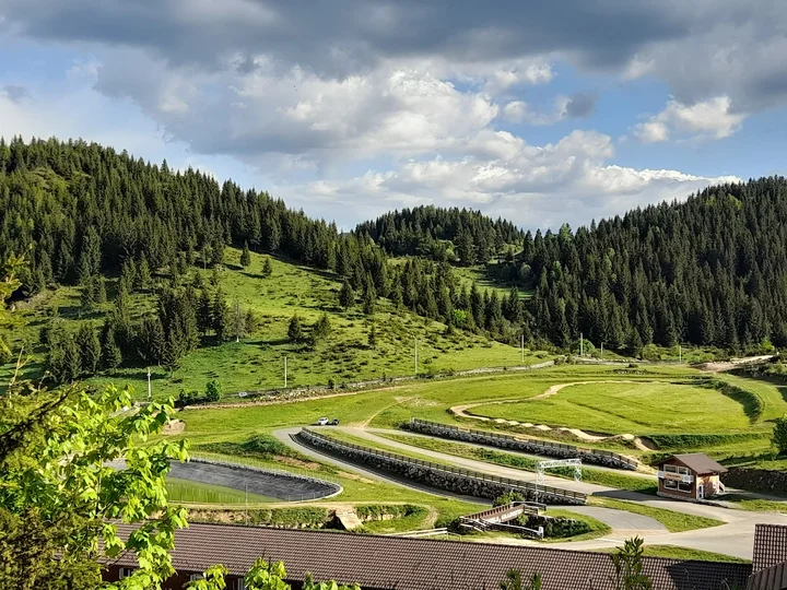 Cheile Gradistei Resort Fundata in Brasov | Ask Anything