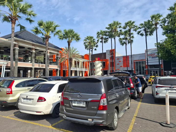 Rest Area Utama Raya | What to Know Before You Go
