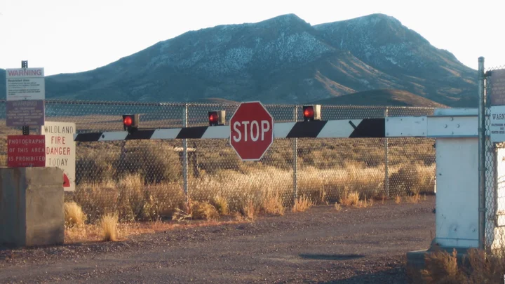 Groom Lake in Nevada | What to Know Before You Go