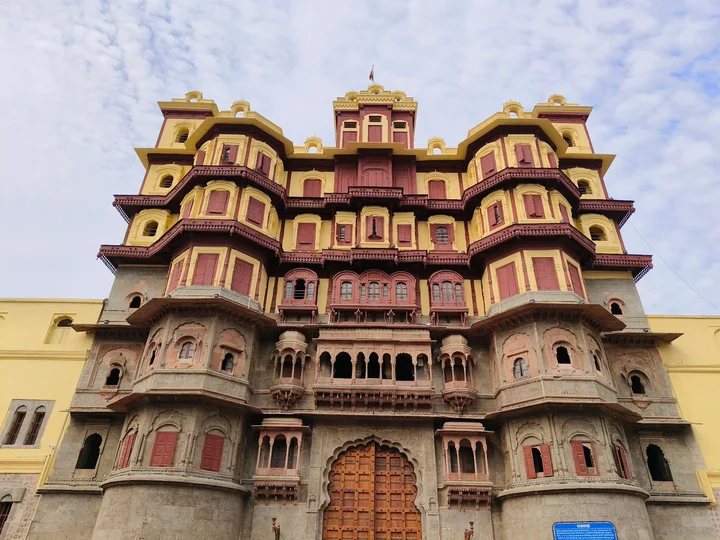 Rajwada Palace in Indore | What to Know Before You Go
