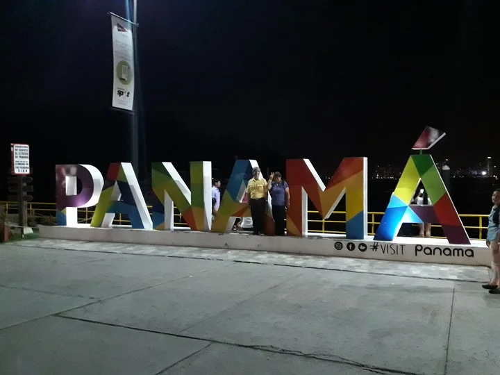 Panama Sign in Isla Mamey - Ask AI | mindtrip