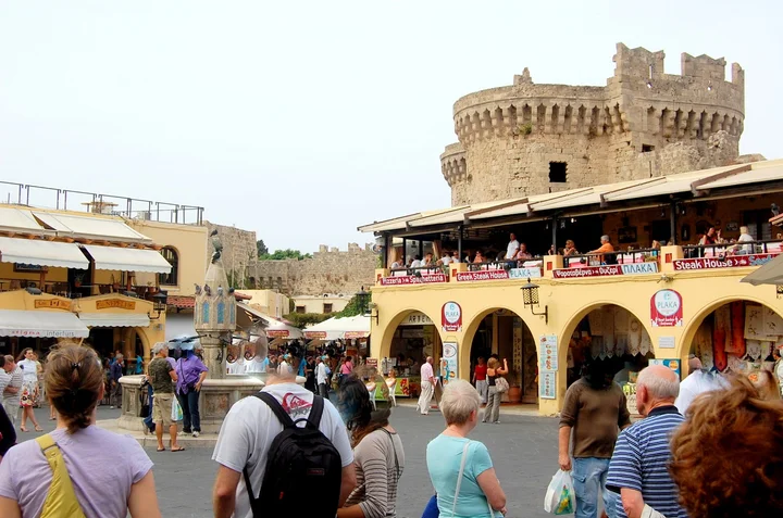 Hippocrates Square in Rhodes Town - Ask AI | mindtrip