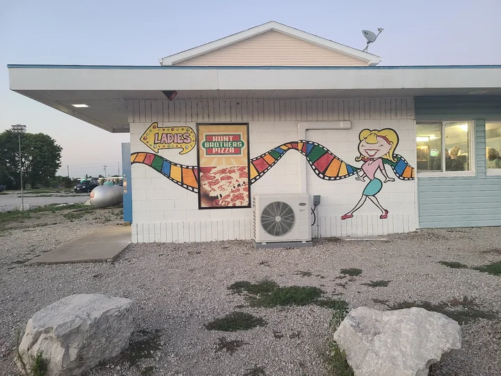Route 66 Drive In Theater in Springfield - Ask AI | mindtrip