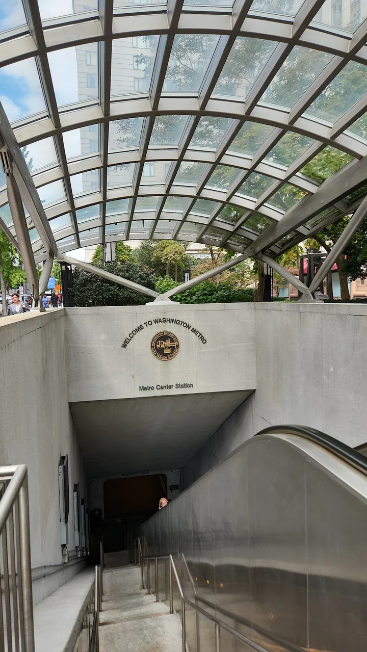 Metro Center Metro Station - Ask AI | mindtrip