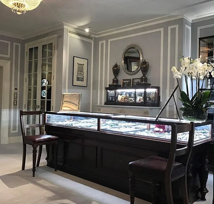 SJ Phillips Ltd in London | What to Know Before You Go